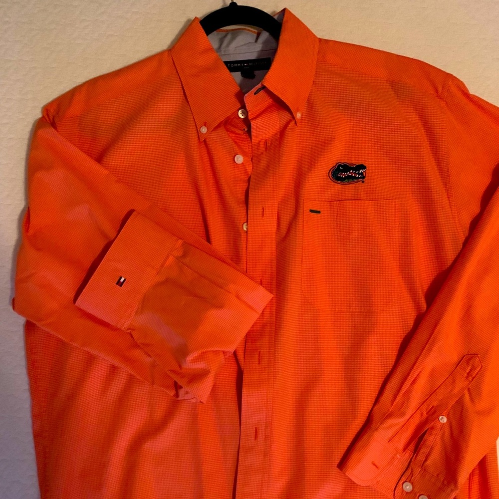 Florida Gators Tommy Hilfiger button up Size LG
